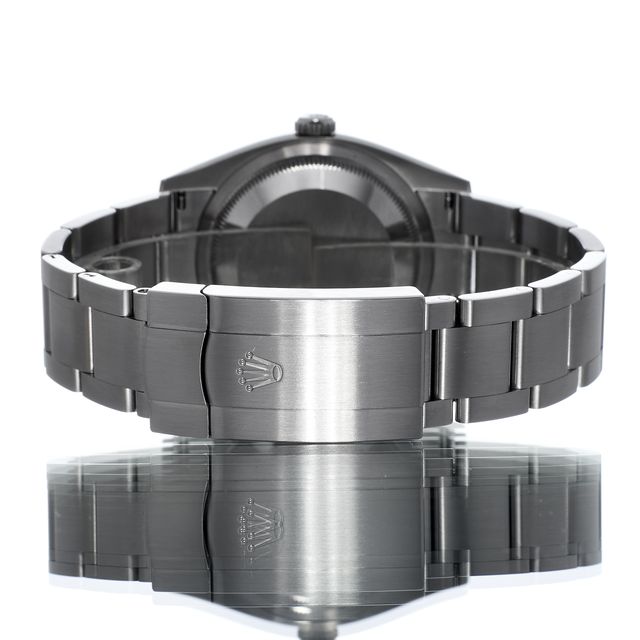 Rolex Oyster Perpetual 126000 Image 3